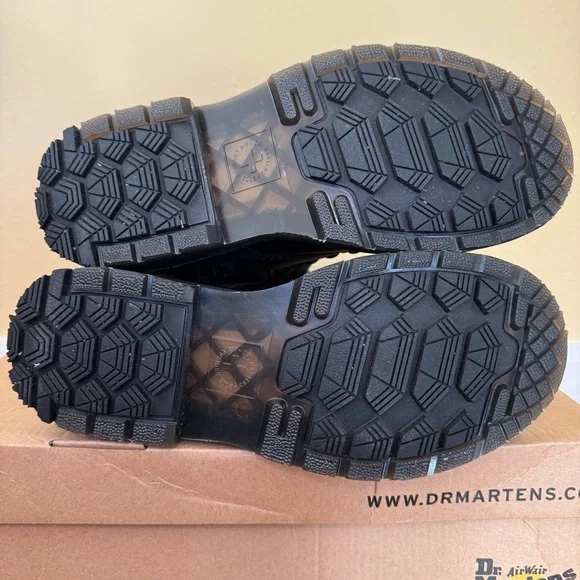 1914 Kolbert Tall Dr. Martens snowplow size 8 fur lined boot black - Picture 7 of 9